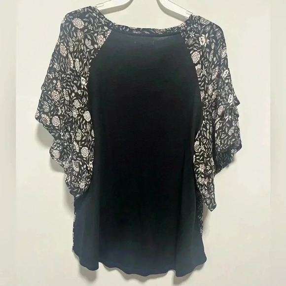 Maurice’s size medium blouse top like new - Picture 2 of 3